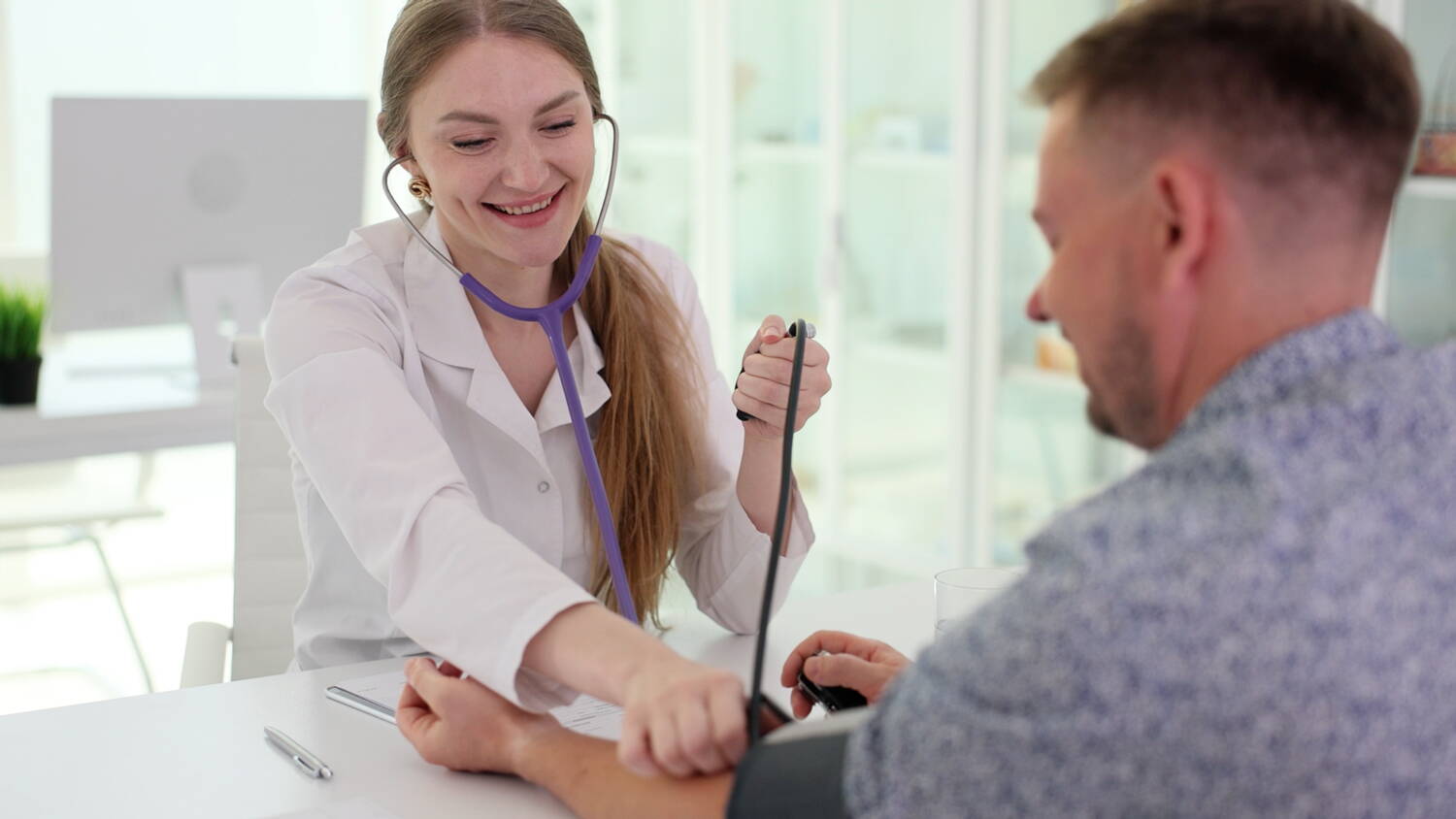 vitaone Arztpraxis Untersuchung